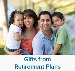 A family smiling. Links to Gifts of Retirement Plans